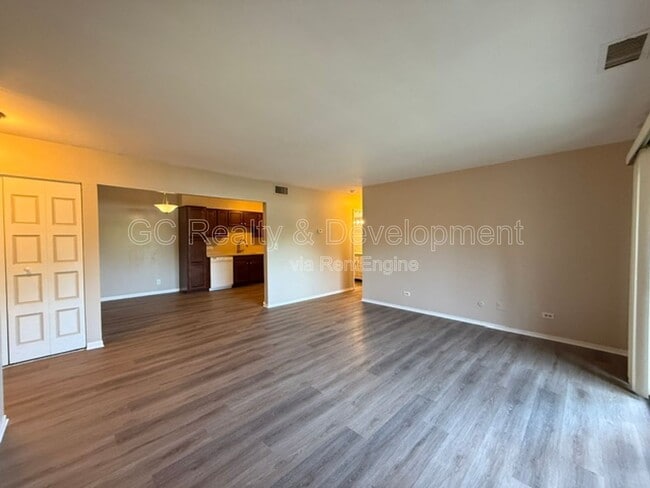Photo - 621 Tralee Ct Unit 1D