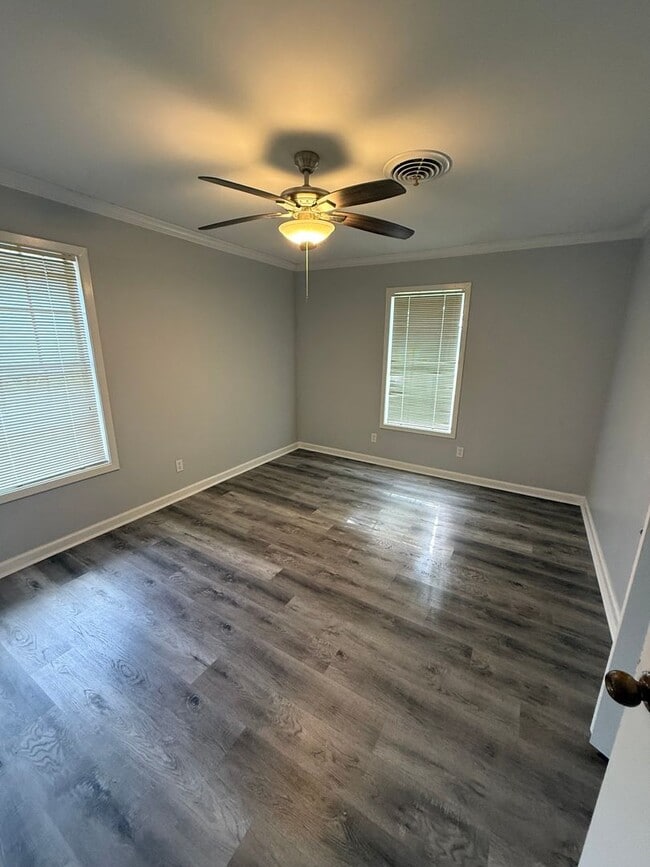 Photo - 4 Bed 2.5 Bath House