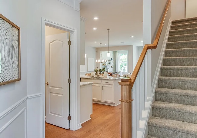 Photo - 421 Addison Cir