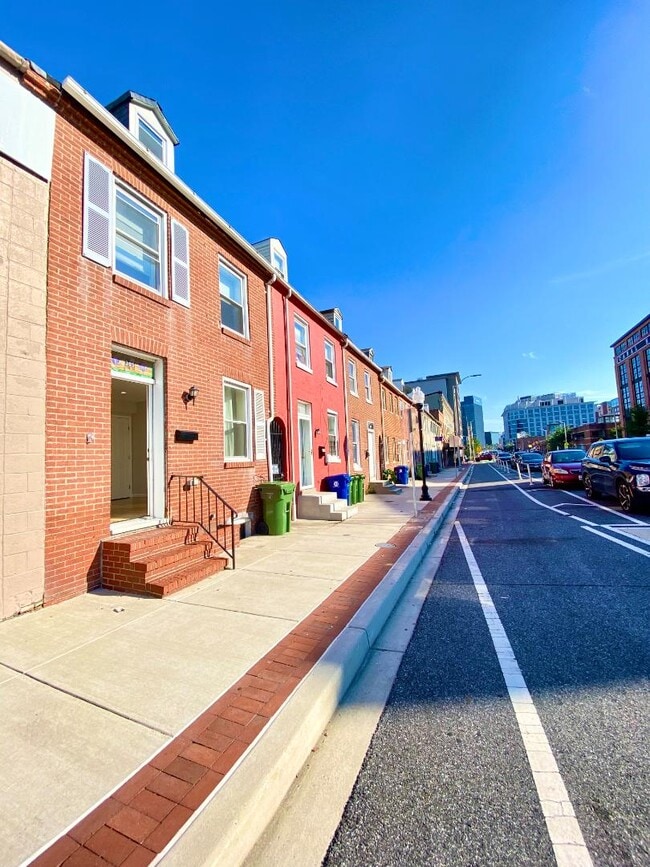 305 S Central Ave