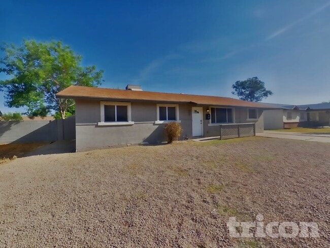 Photo - 826 W Del Rio St