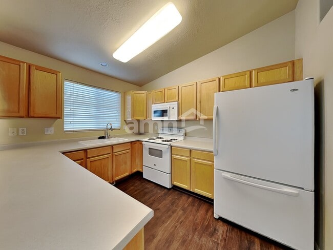 Photo - 1977 Fremont Crest Ave