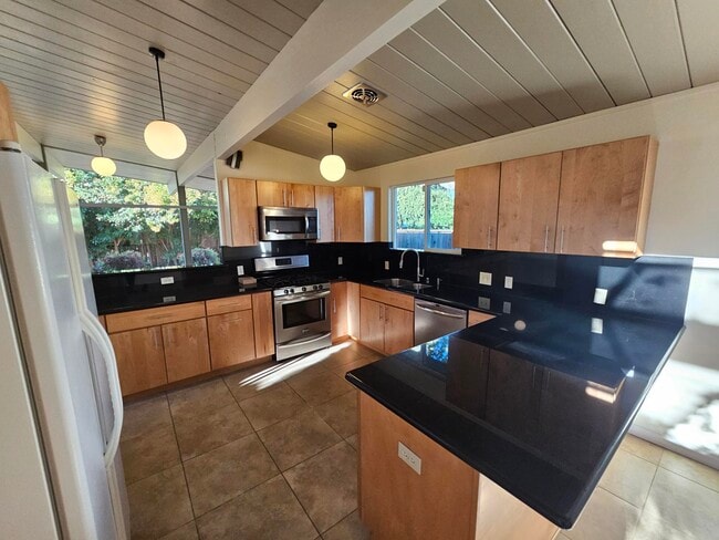 Photo - 4100 Wilson Ln