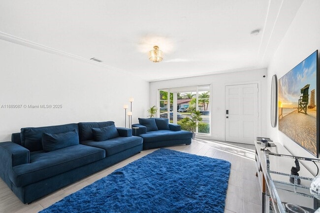 Photo - 1545 Normandy Dr