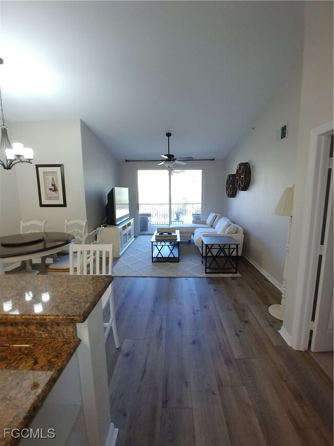 Building Photo - 20140 Estero Gardens Cir Unit 204