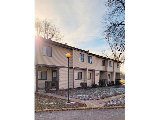 Building Photo - 528 N Grant St Unit 305 Rental