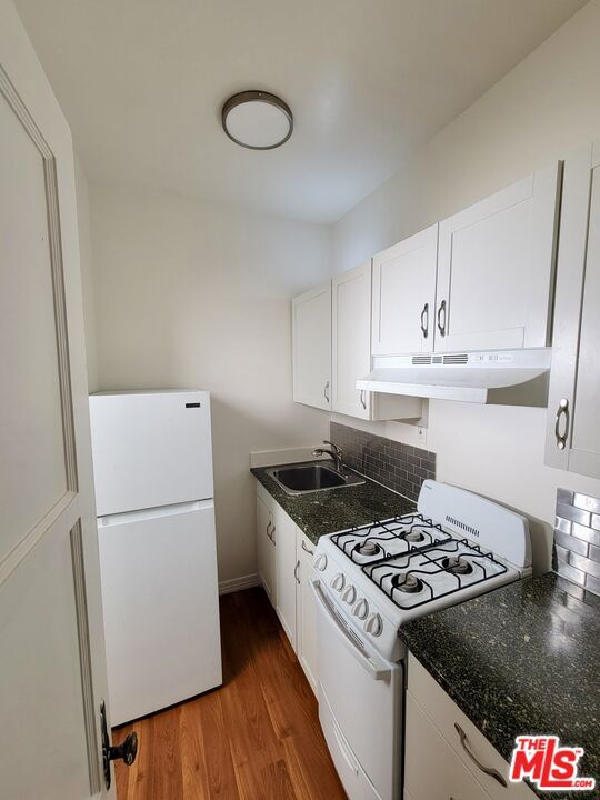 Photo - 639 Cochran Ave Unit 202