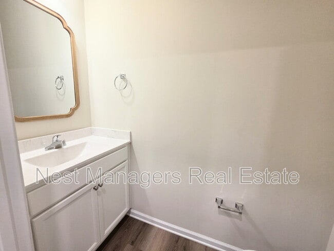 Photo - 1511 Fort Bragg Rd