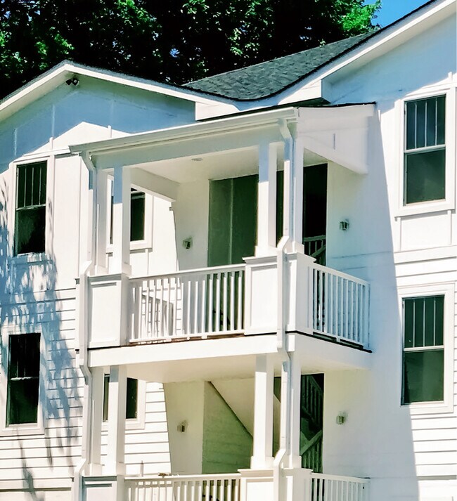 Building Photo - 1624 16th Ave S Unit 201