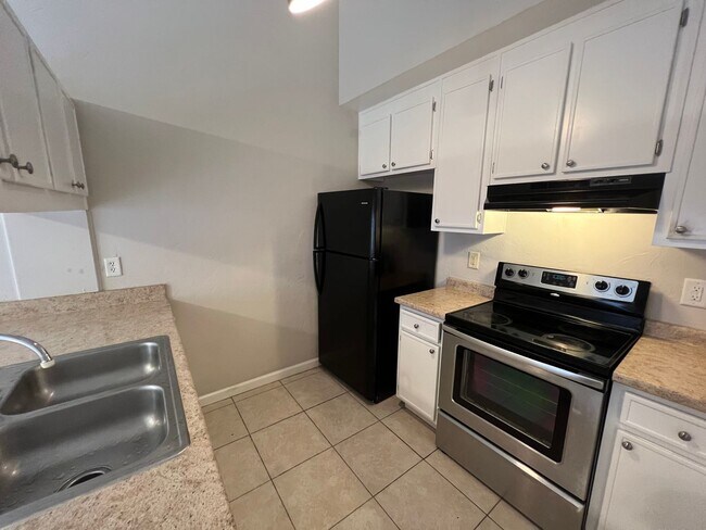 Photo - 1836 W Tharpe St Unidad C