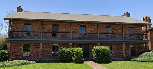 Building Photo - 5018 Desoto St Unit D