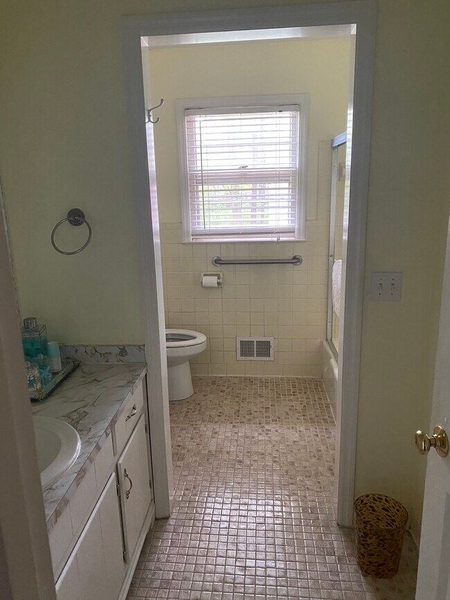 Photo - 1396 Windburn Dr