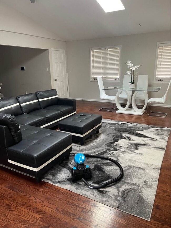 Photo - 3120 Creedon Dr Unit A: Room #1