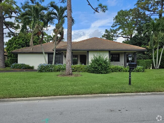 Building Photo - 435 Pine Villa Dr Rental
