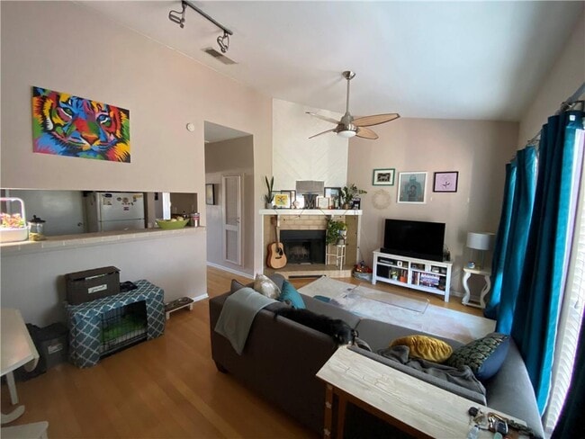 Photo - 2901 San Jacinto Blvd Unit 305