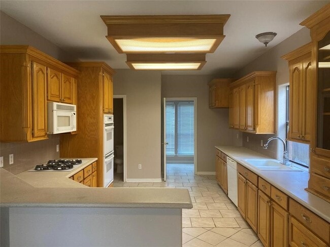 Photo - 104 Sumac St