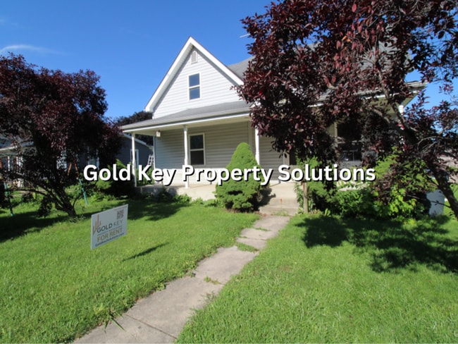 Building Photo - 2-Story 3 BR 1 BA House with Dining Room SECTION 8 APPROVED