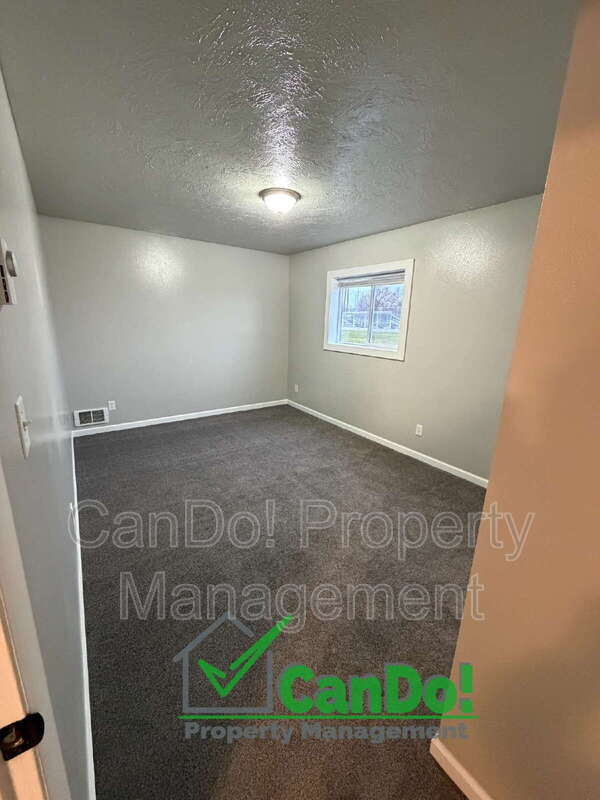 Photo - 225 Carol Dr Unit #3