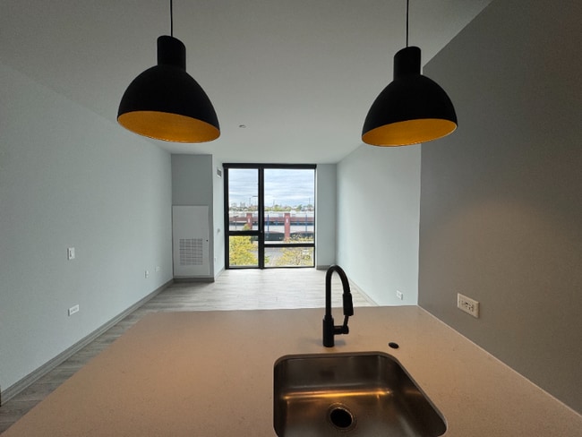 Photo - 2131 N Elston Ave Unidad 325