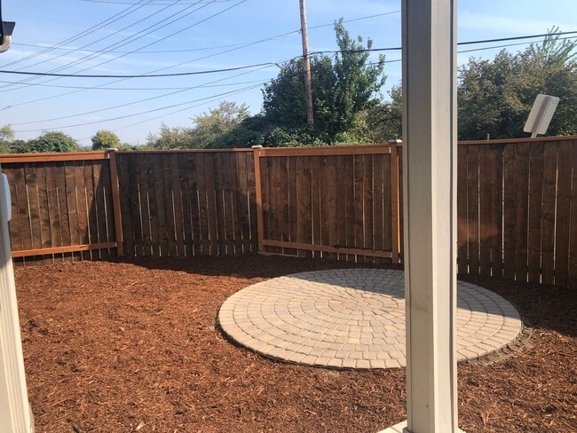 Photo - Newer 3 bedroom, 2.5 bath duplex in desirable neighborhood!