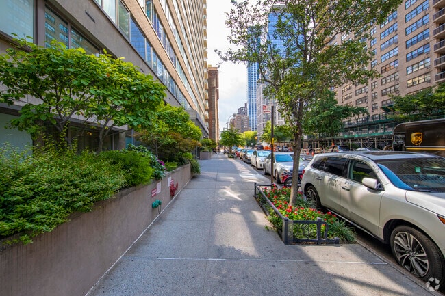 Photo - Presidential Tower