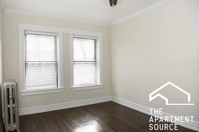 Photo - 1056 W Lill Ave Unidad 1