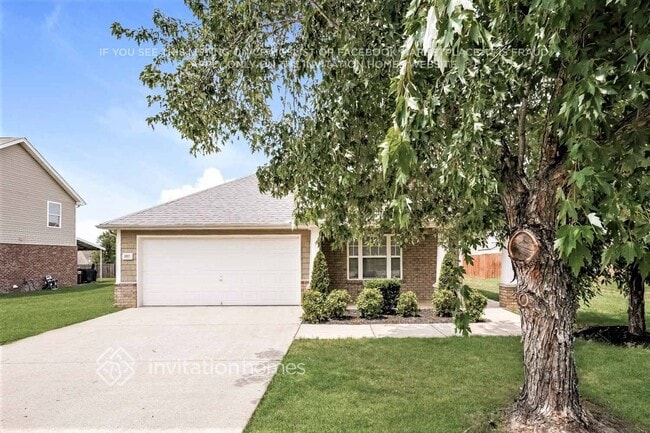 Building Photo - 2857 Park Knoll Dr