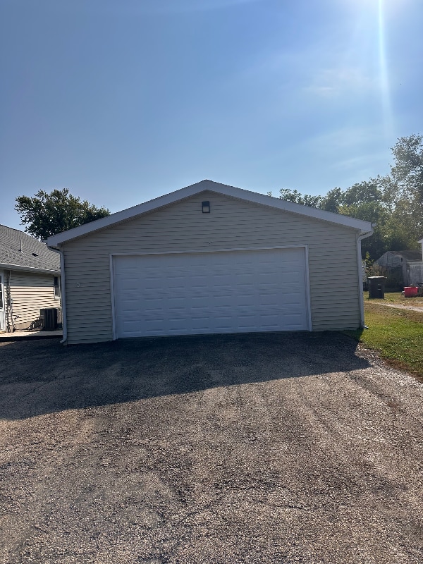 Photo - 203 Vicic Ave