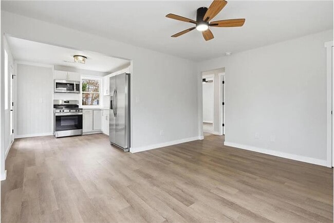 Photo - 1543 Evergreen St
