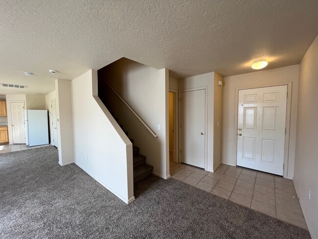 12873 Alicia St
