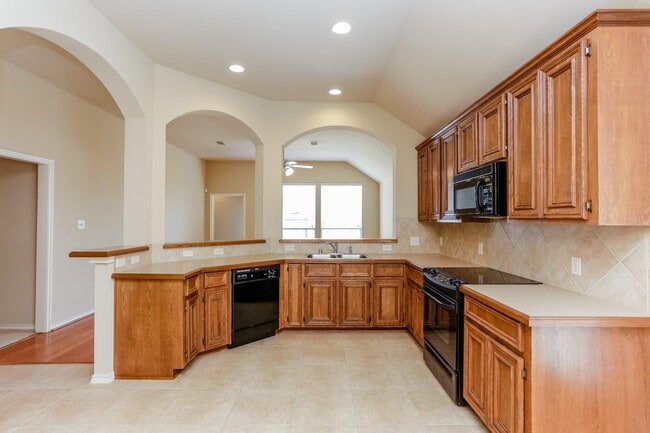 Photo - 20214 Broad Run Ln