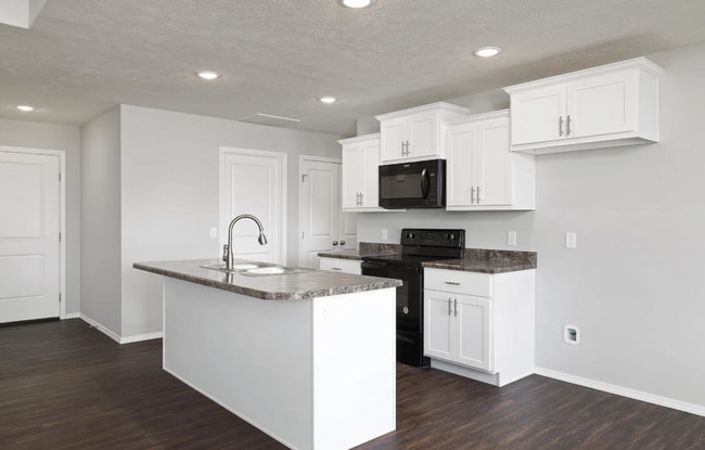 Photo - 4 Bedroom Rental in Monett!