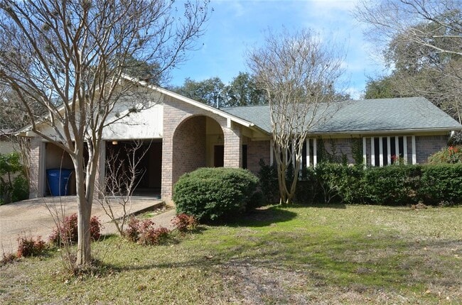 Building Photo - 11510 Oak View Dr