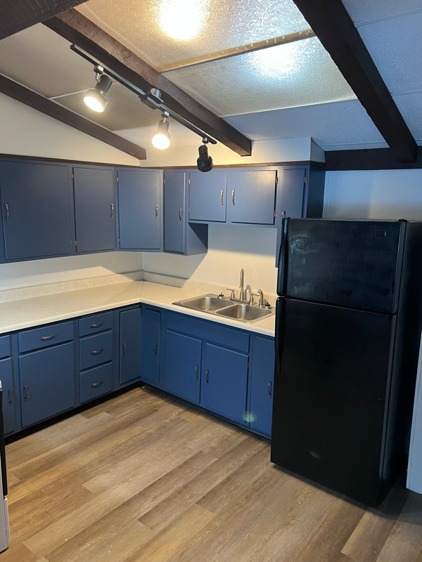 Photo - 309 W Main St Unidad B