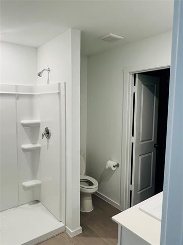 Photo - 3800 Selawik St House