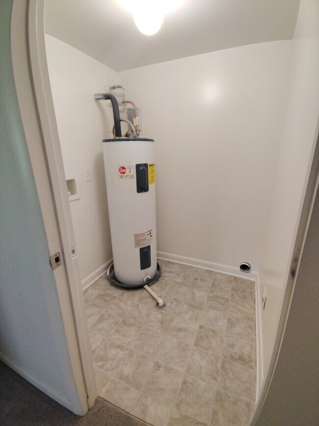 Photo - 600 Reusens Rd Unit 1 Bed Waitlist
