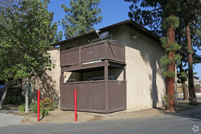 Madera West Apartments