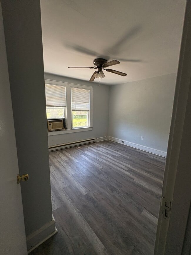 Photo - Cozy Downstairs Unit Unit Apt A