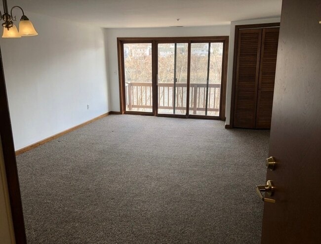Building Photo - 333 1st St Unit 312 Rental