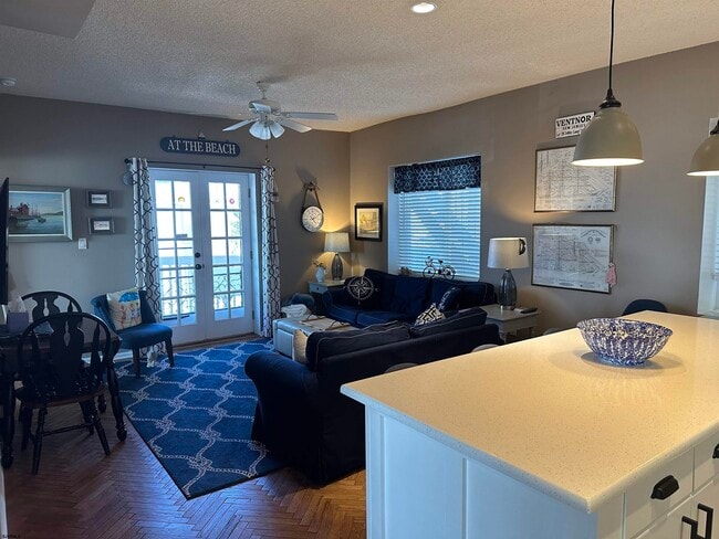 Photo - 25 S Surrey Ave Unit B2