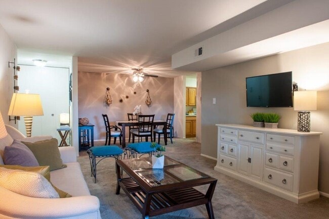 Lakewood Hills Apartments and Townhomes