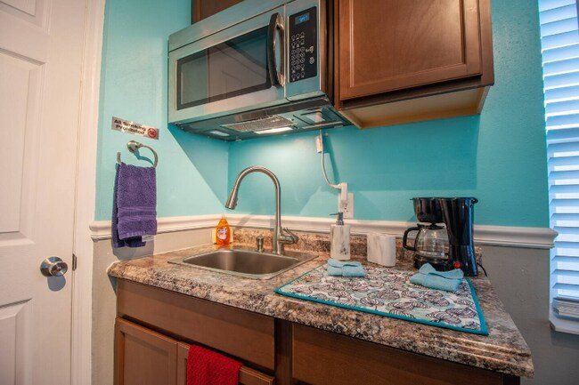 Photo - 2721 Raeford Rd Unit 2