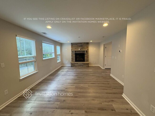 Photo - 949 Fairdale Ct