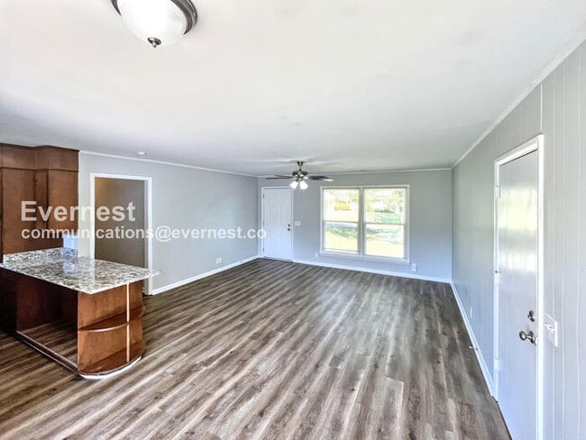 Photo - 903 Ramsey Dr