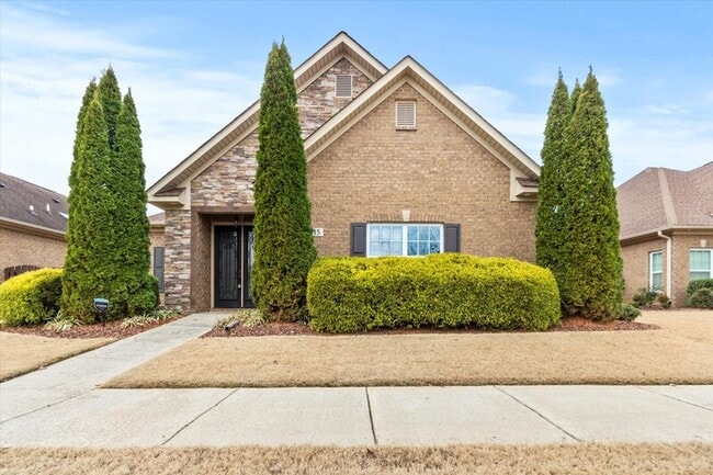 Photo - 915 NW Binding Branch