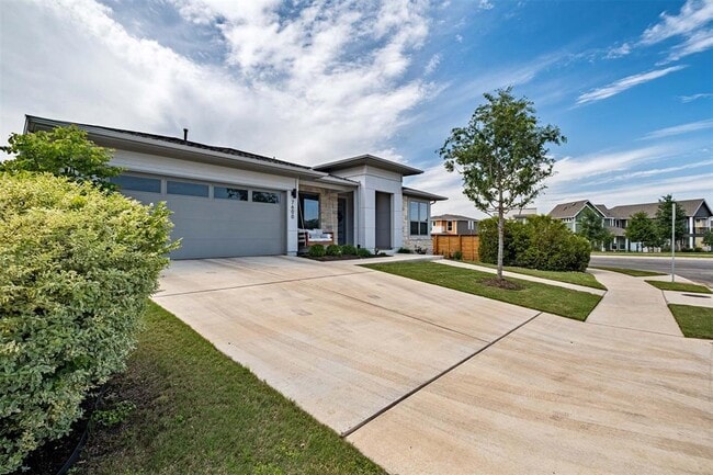 Photo - 7600 Hillock Terrace