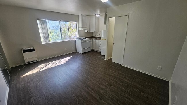 Photo - 1750 S Longwood Ave Unit 19