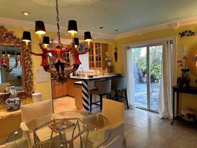 Photo - 711 Antioch Ave