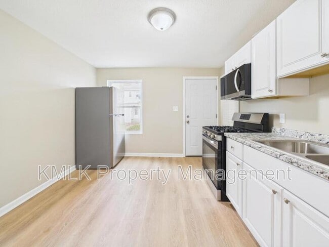 Photo - 9042 Maple Grove Rd