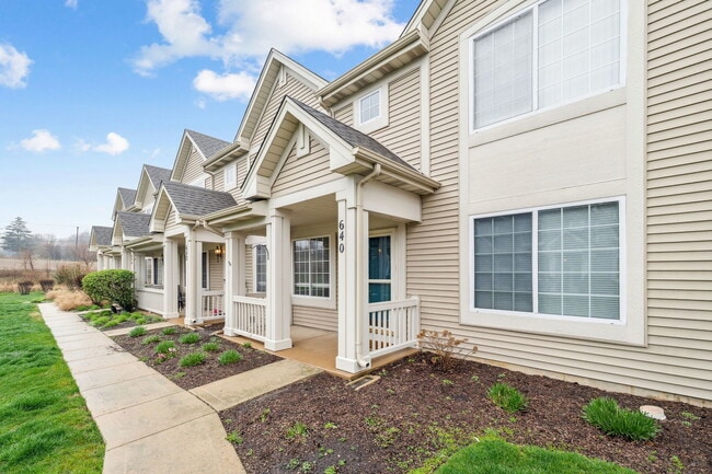 Photo - 640 Lincoln Station Dr